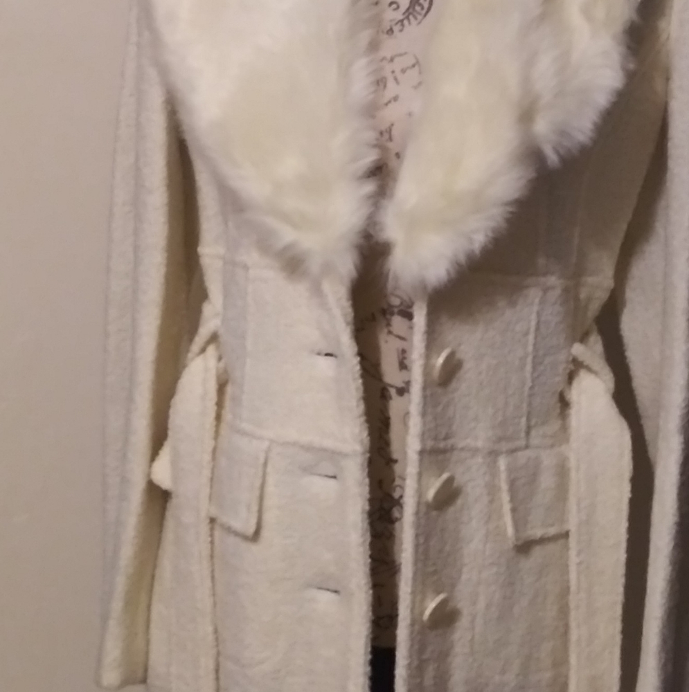 NWOT Sienna Studio White Coat